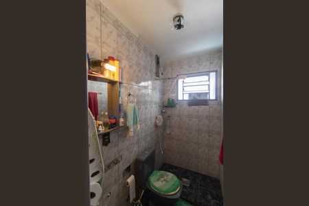 Casa à venda com 60m², 2 quartos e 1 vaga Casa à venda com 60m², 2 quartos e 1 vagaBanheiro