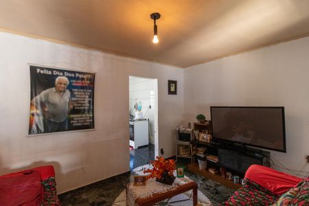 Casa à venda com 60m², 2 quartos e 1 vaga Casa à venda com 60m², 2 quartos e 1 vagaSalas