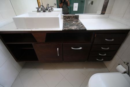 Apartamento para alugar com 137m², 3 quartos e 2 vagasBanheiro da Suíte
