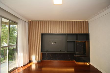 Sala de apartamento para alugar com 3 quartos, 137m² em Jardim Ampliacao, São Paulo