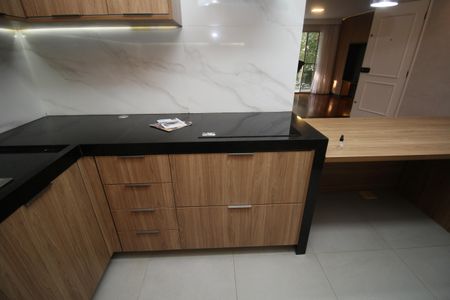 Apartamento para alugar com 137m², 3 quartos e 2 vagasCozinha