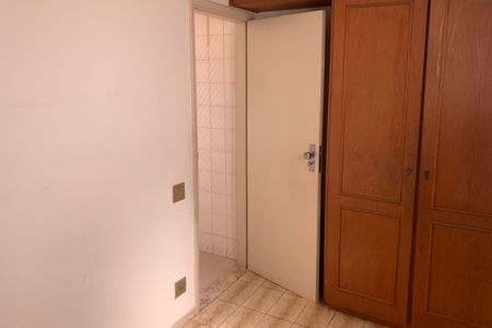 Apartamento para alugar com 147m², 4 quartos e 1 vaga Apartamento para alugar com 147m², 4 quartos e 1 vagaQuarto de Serviço