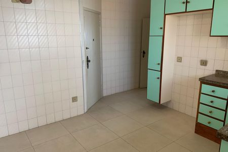 Apartamento para alugar com 147m², 4 quartos e 1 vaga Apartamento para alugar com 147m², 4 quartos e 1 vagaCozinha