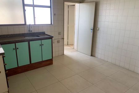Apartamento para alugar com 147m², 4 quartos e 1 vaga Apartamento para alugar com 147m², 4 quartos e 1 vagaCozinha