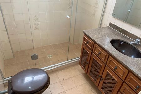 Apartamento para alugar com 147m², 4 quartos e 1 vaga Apartamento para alugar com 147m², 4 quartos e 1 vagaBanheiro