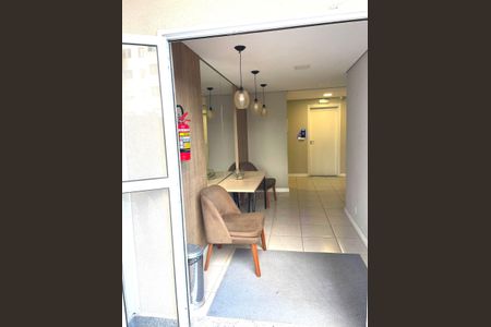 Apartamento à venda com 34m², 2 quartos e sem vagaÁrea externa