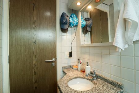 Apartamento para alugar com 65m², 2 quartos e 2 vagasBanheiro Social