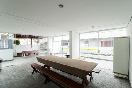 Apartamento para alugar com 65m², 2 quartos e 2 vagasChurrasqueira