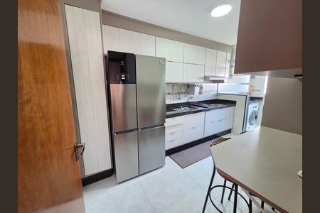 Apartamento para alugar com 120m², 3 quartos e 2 vagas Apartamento para alugar com 120m², 3 quartos e 2 vagasCozinha