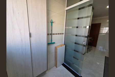 Apartamento para alugar com 120m², 3 quartos e 2 vagas Apartamento para alugar com 120m², 3 quartos e 2 vagasÁrea de Serviço
