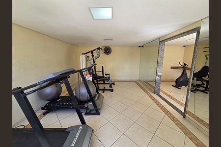 Apartamento para alugar com 120m², 3 quartos e 2 vagas Apartamento para alugar com 120m², 3 quartos e 2 vagasÁrea comum - Academia