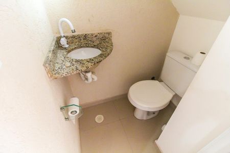 Casa de condomínio à venda com 50m², 2 quartos e 1 vagaLavabo