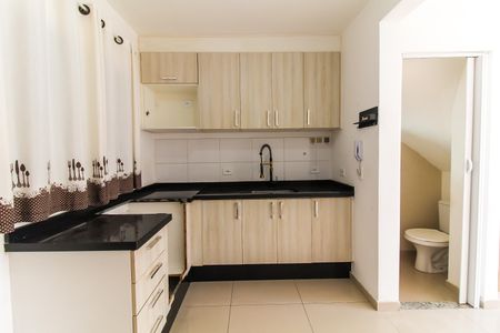 Casa de condomínio à venda com 50m², 2 quartos e 1 vagaSala/Cozinha