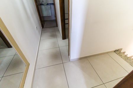 Casa de condomínio à venda com 50m², 2 quartos e 1 vagaHall