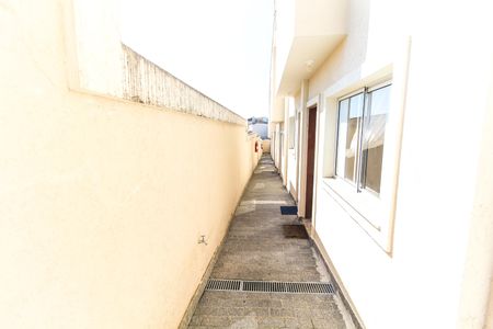 Casa de condomínio à venda com 50m², 2 quartos e 1 vagaÁrea externa