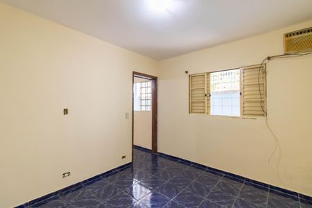 Casa à venda com 264m², 5 quartos e 3 vagasCasa 2 - Quarto 