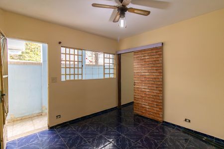 Casa à venda com 264m², 5 quartos e 3 vagasCasa 2 - Sala