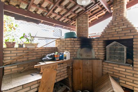 Casa à venda com 264m², 5 quartos e 3 vagasChurrasqueira