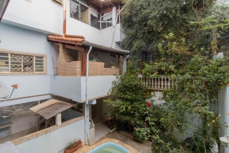 Casa à venda com 264m², 5 quartos e 3 vagasArea Externa