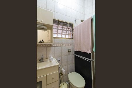 Casa à venda com 264m², 5 quartos e 3 vagasBanheiro 2