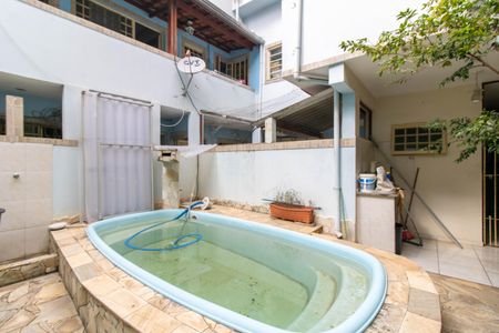 Casa à venda com 264m², 5 quartos e 3 vagasPiscina