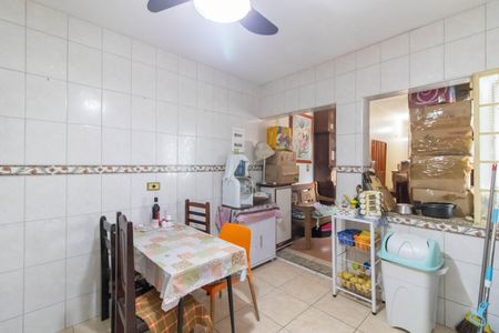 Casa à venda com 264m², 5 quartos e 3 vagasCozinha