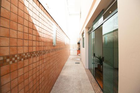 Casa à venda com 144m², 3 quartos e 3 vagas Casa à venda com 144m², 3 quartos e 3 vagasÁrea comum