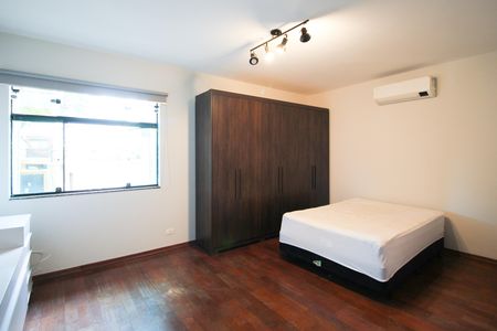Casa à venda com 144m², 3 quartos e 3 vagas Casa à venda com 144m², 3 quartos e 3 vagasSuíte