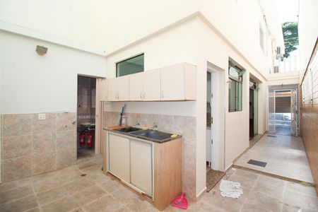 Casa à venda com 144m², 3 quartos e 3 vagas Casa à venda com 144m², 3 quartos e 3 vagasÁrea de serviço