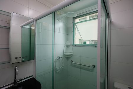 Apartamento à venda com 62m², 2 quartos e 1 vaga Apartamento à venda com 62m², 2 quartos e 1 vagaBanheiro