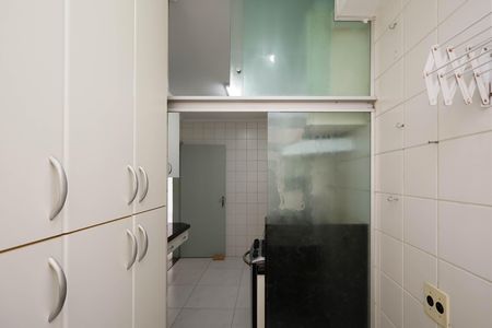 Apartamento à venda com 62m², 2 quartos e 1 vaga Apartamento à venda com 62m², 2 quartos e 1 vagaÁrea de Serviço