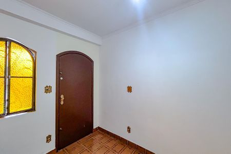 Hall de entrada de casa para alugar com 3 quartos, 120m² em Vila Carrão, São Paulo