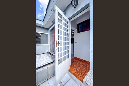 Casa para alugar com 120m², 3 quartos e 1 vagaÁrea externa