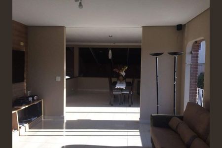 Casa à venda com 2 quartos, 470m² em Vila Basileia, São Paulo