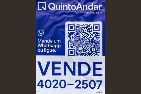 Apartamento à venda com 37m², 2 quartos e sem vaga Apartamento à venda com 37m², 2 quartos e sem vagaPlaca