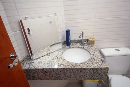 Casa à venda com 108m², 3 quartos e 1 vagaBanheiro da Suíte