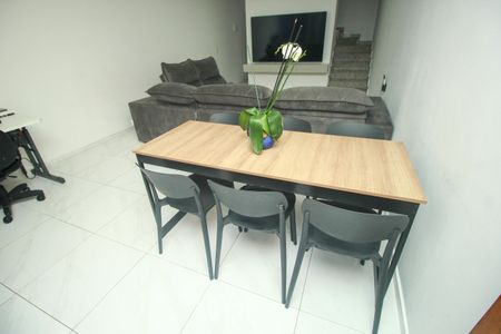 Casa à venda com 108m², 3 quartos e 1 vagaSala de Jantar