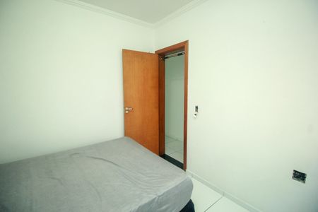 Casa à venda com 108m², 3 quartos e 1 vagaQuarto 2