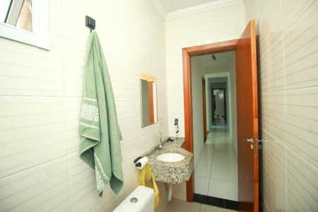 Casa à venda com 108m², 3 quartos e 1 vagaBanheiro Social