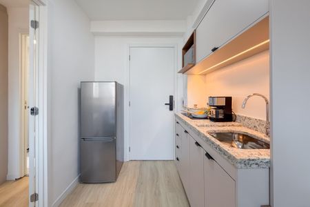 Cozinha de apartamento para alugar com 1 quarto, 28m² em Ipiranga, São Paulo