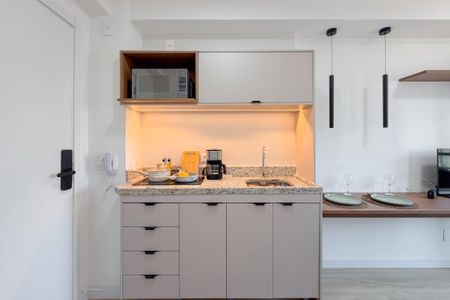 Cozinha de apartamento para alugar com 1 quarto, 28m² em Ipiranga, São Paulo