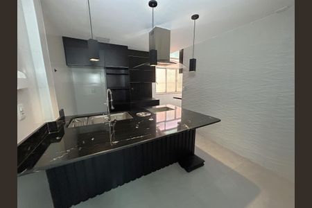 Apartamento para alugar com 75m², 3 quartos e sem vagaCozinha