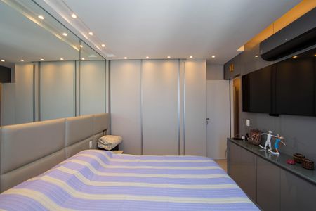 Apartamento à venda com 87m², 3 quartos e 2 vagas Apartamento à venda com 87m², 3 quartos e 2 vagasQUARTO2