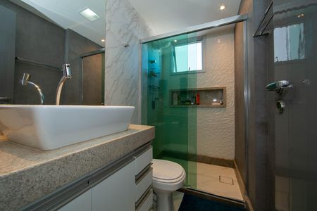 Apartamento à venda com 87m², 3 quartos e 2 vagas Apartamento à venda com 87m², 3 quartos e 2 vagasBANHEIRO1