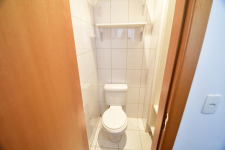 Apartamento para alugar com 80m², 2 quartos e 2 vagasBanheiro de serviço