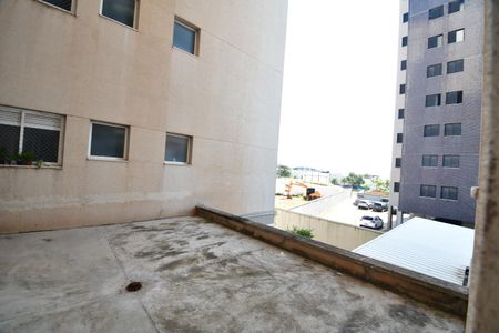 Apartamento para alugar com 80m², 2 quartos e 2 vagasÁrea de Serviço - Vista
