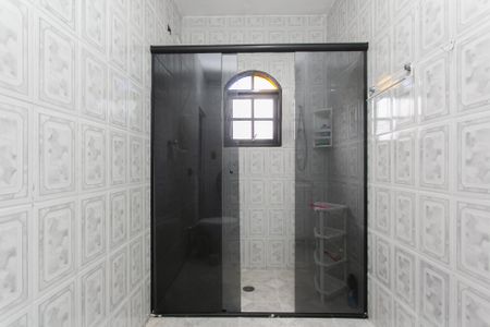 Casa para alugar com 200m², 3 quartos e 1 vaga Casa para alugar com 200m², 3 quartos e 1 vagaBanheiro da Suíte