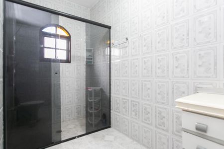 Casa para alugar com 200m², 3 quartos e 1 vaga Casa para alugar com 200m², 3 quartos e 1 vagaBanheiro da Suíte