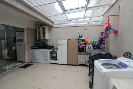 Casa para alugar com 120m², 3 quartos e 4 vagasÁrea de Serviço