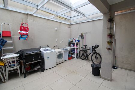 Casa para alugar com 120m², 3 quartos e 4 vagasÁrea de Serviço